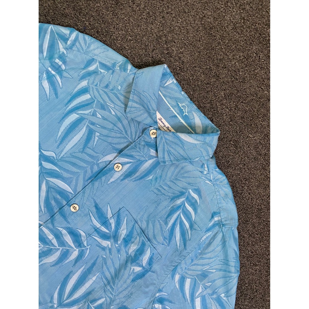 Tommy Bahama The Coconut Point Hawaiian Shirt Blue Mens Medium Tropical Leaf